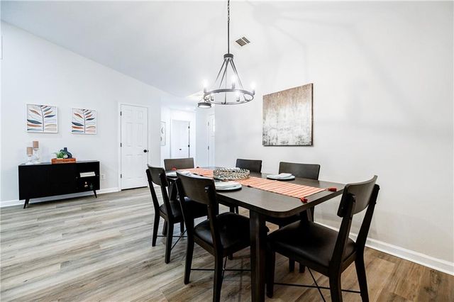 5195 Hillcrest Glenn Drive, Sugar Hill, GA 30518