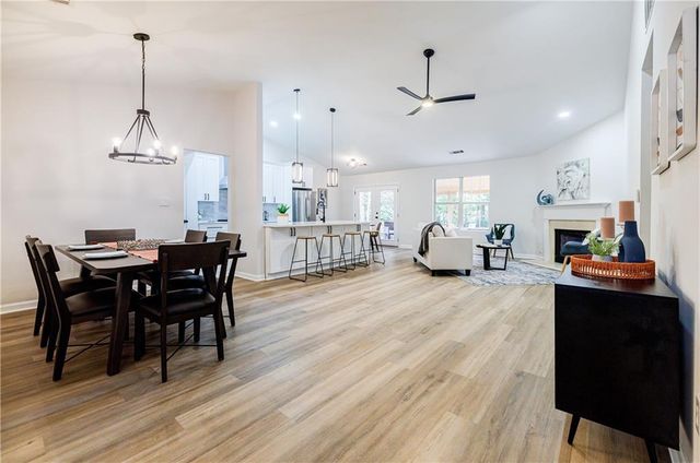 5195 Hillcrest Glenn Drive, Sugar Hill, GA 30518