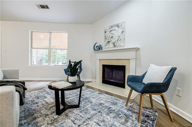 5195 Hillcrest Glenn Drive, Sugar Hill, GA 30518