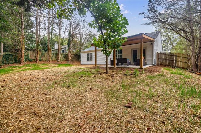 5195 Hillcrest Glenn Drive, Sugar Hill, GA 30518