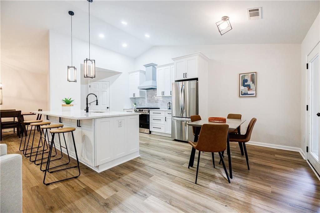 5195 Hillcrest Glenn Drive, Sugar Hill, GA 30518