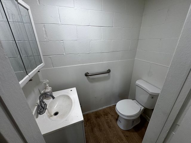 880 Western Ave, Lynn, MA 01905