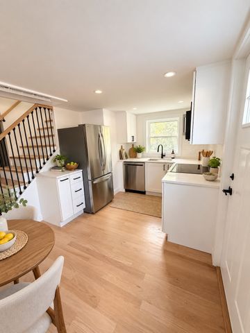 187 St. Mary Street 187, Needham, MA 02494