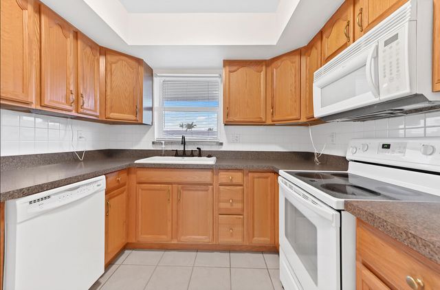 2766 Emory Drive E I, West Palm Beach, FL 33415