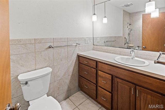 118 Whispering Oaks Dr. Drive, Bethalto, IL 62010