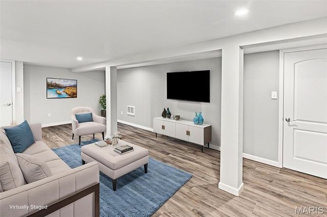 118 Whispering Oaks Dr. Drive, Bethalto, IL 62010