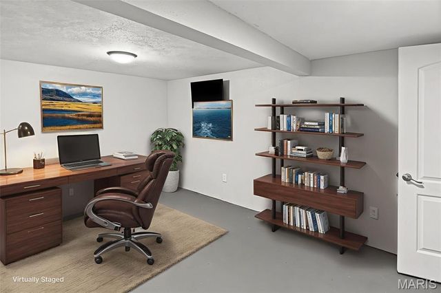 118 Whispering Oaks Dr. Drive, Bethalto, IL 62010