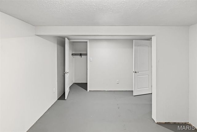 118 Whispering Oaks Dr. Drive, Bethalto, IL 62010