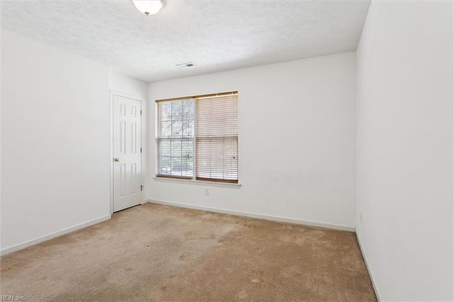 402 Boundary RD, Yorktown, VA 23690