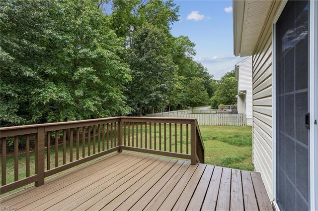 402 Boundary RD, Yorktown, VA 23690