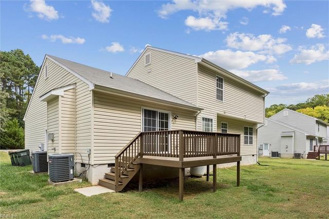 402 Boundary RD, Yorktown, VA 23690