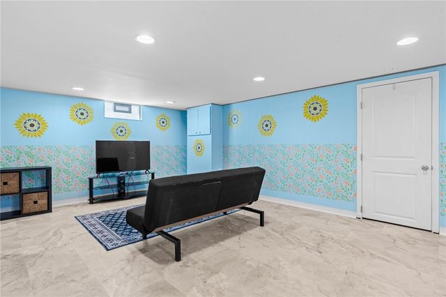 630 Hadley Avenue, Dayton, OH 45419