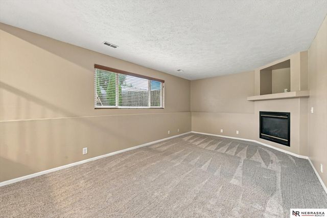 4010 N 172nd Street, Omaha, NE 68116