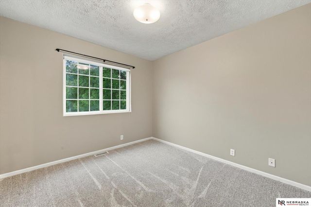 4010 N 172nd Street, Omaha, NE 68116