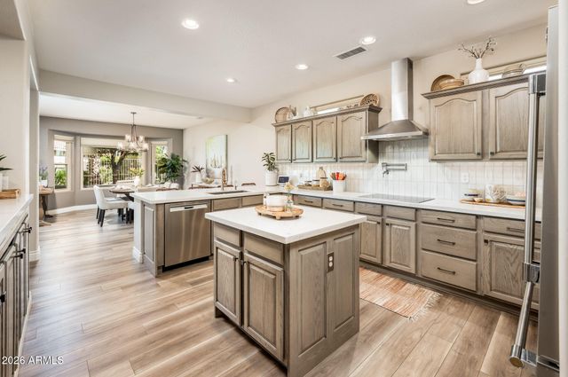18028 W TIERRA DEL SOL Drive, Surprise, AZ 85387
