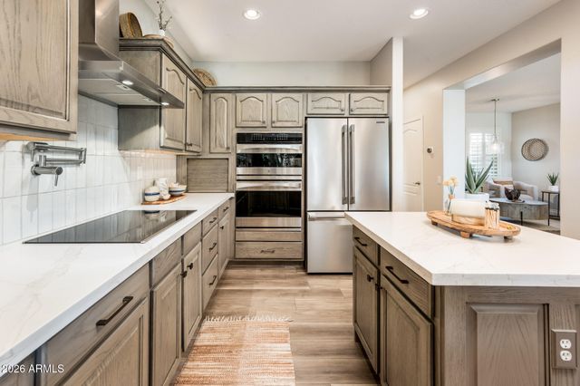 18028 W TIERRA DEL SOL Drive, Surprise, AZ 85387