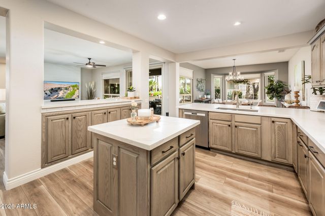 18028 W TIERRA DEL SOL Drive, Surprise, AZ 85387