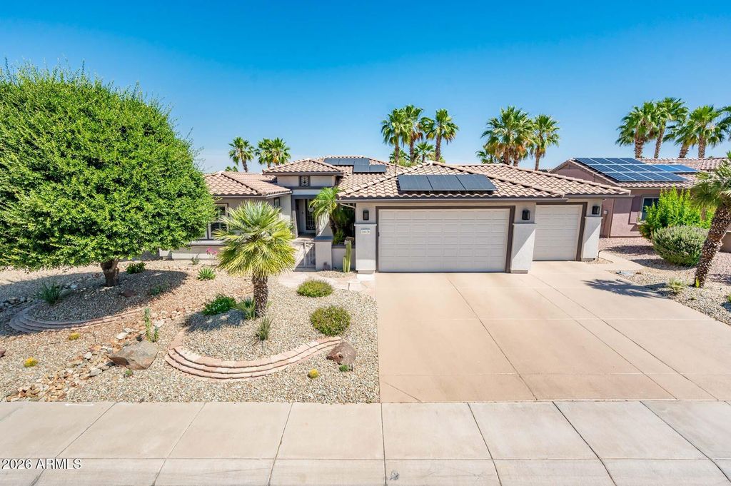18028 W TIERRA DEL SOL Drive, Surprise, AZ 85387