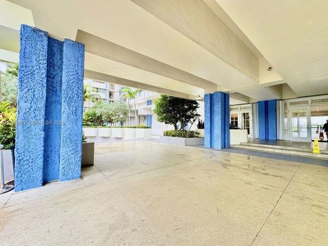 800 West Ave 632, Miami Beach, FL 33139