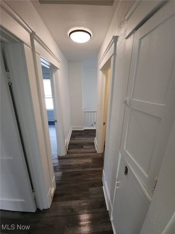 905 Selwyn, Cleveland, OH 44112