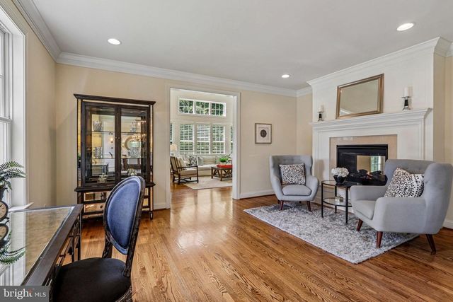 100 BRAEBANK LN, Bryn Mawr, PA 19010
