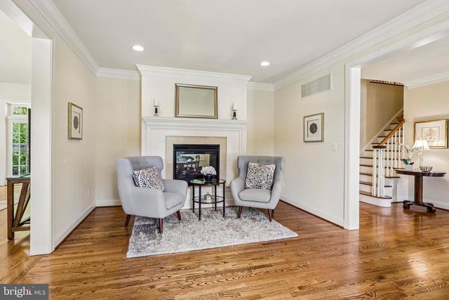 100 BRAEBANK LN, Bryn Mawr, PA 19010