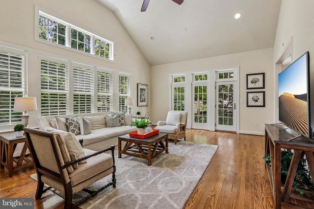 100 BRAEBANK LN, Bryn Mawr, PA 19010