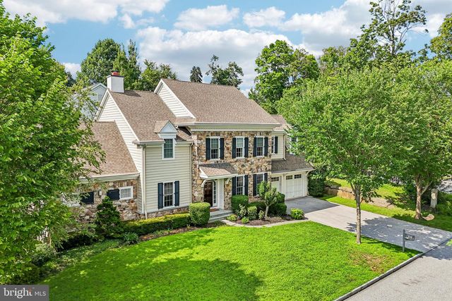 100 BRAEBANK LN, Bryn Mawr, PA 19010