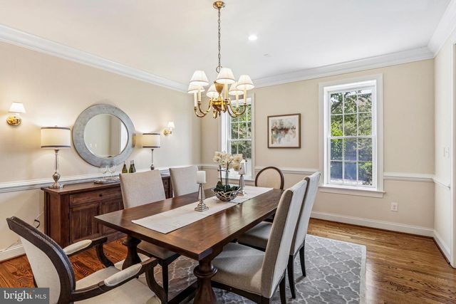 100 BRAEBANK LN, Bryn Mawr, PA 19010