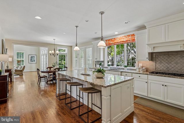 100 BRAEBANK LN, Bryn Mawr, PA 19010
