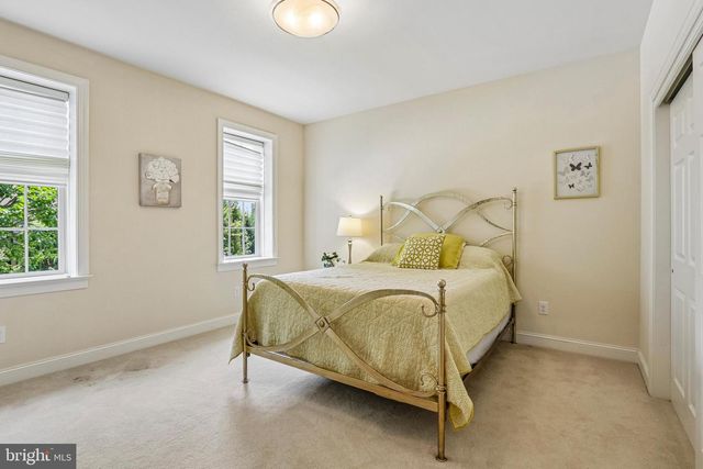 100 BRAEBANK LN, Bryn Mawr, PA 19010