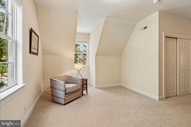 100 BRAEBANK LN, Bryn Mawr, PA 19010