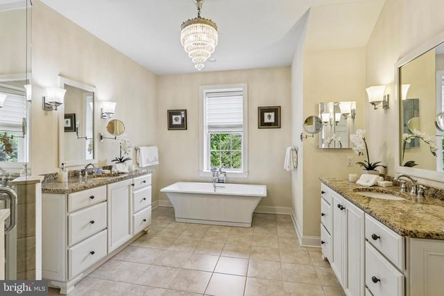 100 BRAEBANK LN, Bryn Mawr, PA 19010