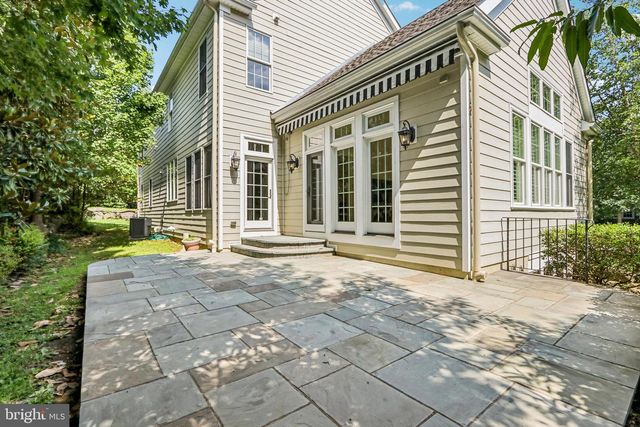 100 BRAEBANK LN, Bryn Mawr, PA 19010