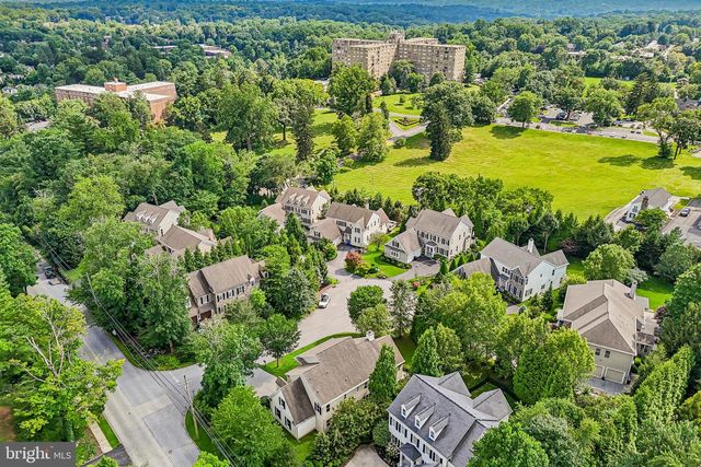 100 BRAEBANK LN, Bryn Mawr, PA 19010