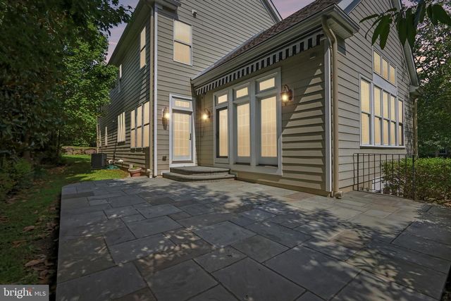 100 BRAEBANK LN, Bryn Mawr, PA 19010