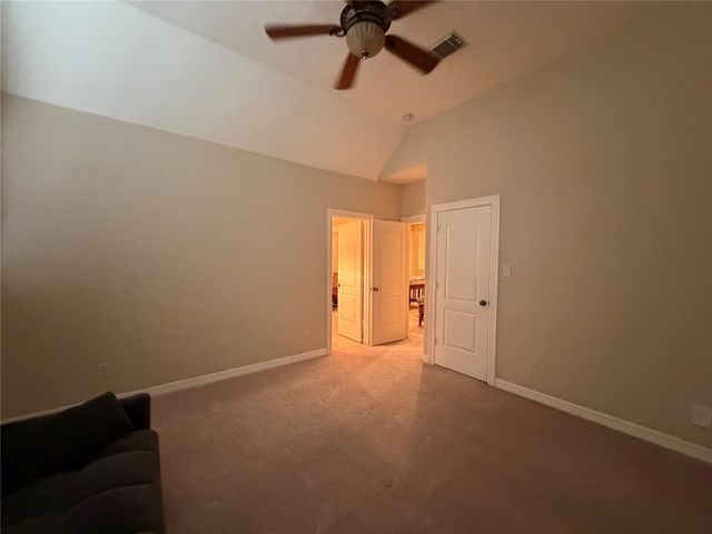 166 Hillsborough Drive W, Montgomery, TX 77356