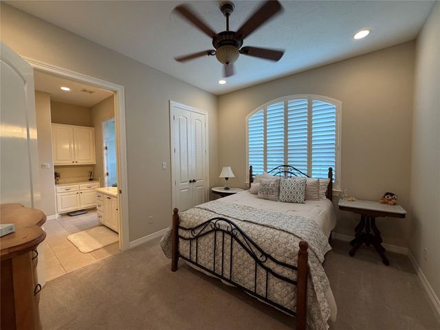 166 Hillsborough Drive W, Montgomery, TX 77356