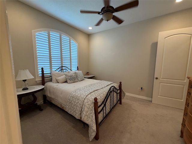 166 Hillsborough Drive W, Montgomery, TX 77356