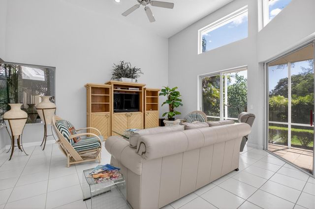 21650 Frontenac Court, Boca Raton, FL 33433