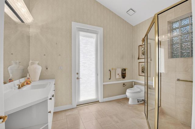 21650 Frontenac Court, Boca Raton, FL 33433