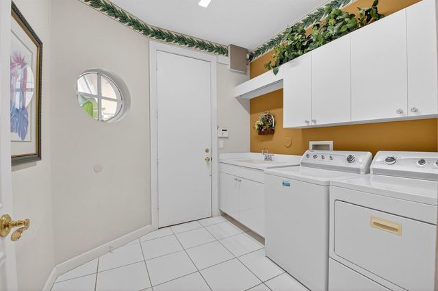 21650 Frontenac Court, Boca Raton, FL 33433