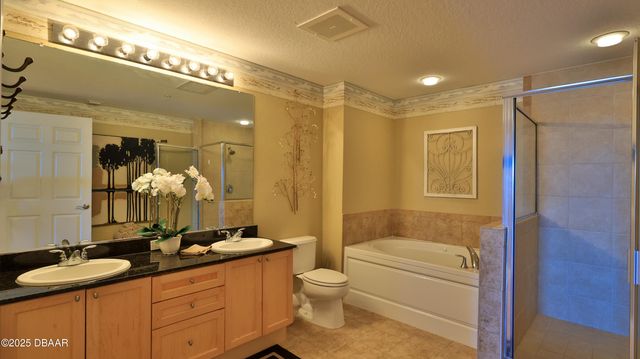 2 Oceans West Blvd Apt 1404, Daytona Beach, FL 32118