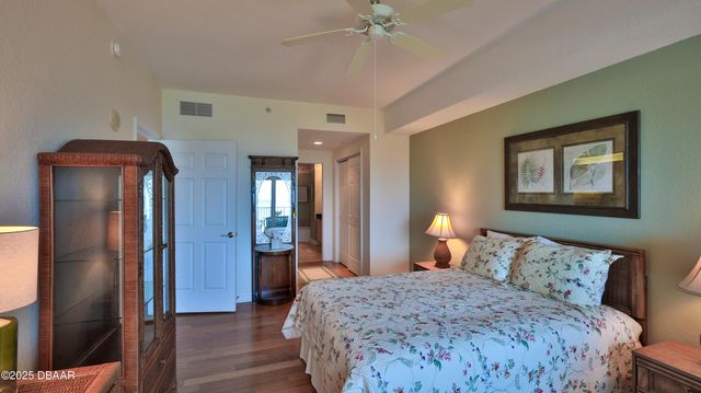 2 Oceans West Blvd Apt 1404, Daytona Beach, FL 32118