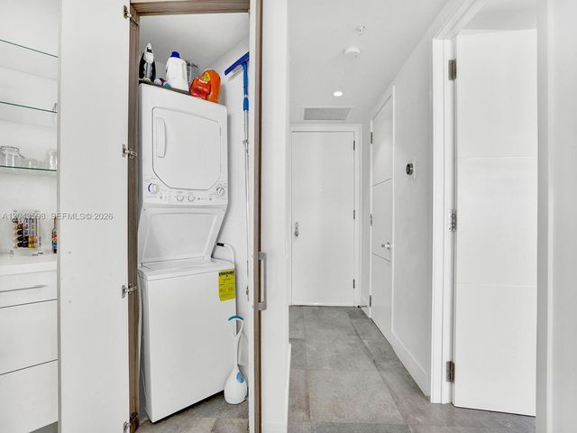888 Brickell Key Drive 2412, Miami, FL 33131