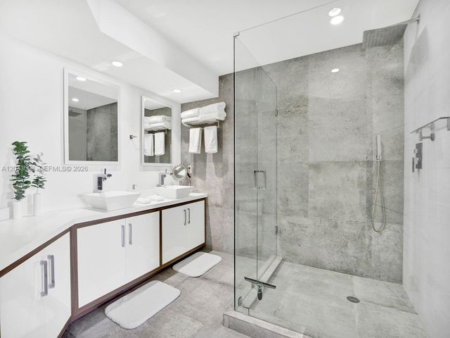 888 Brickell Key Drive 2412, Miami, FL 33131