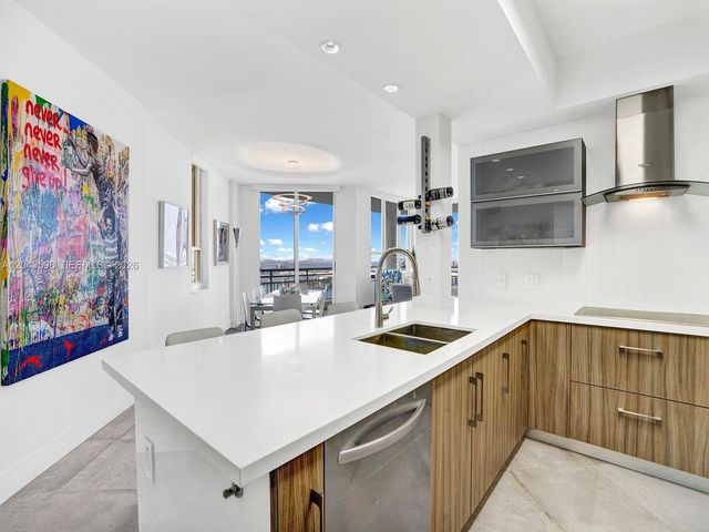 888 Brickell Key Drive 2412, Miami, FL 33131