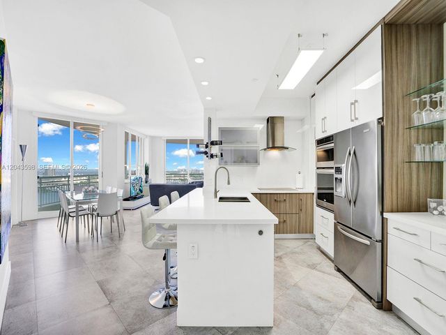888 Brickell Key Drive 2412, Miami, FL 33131