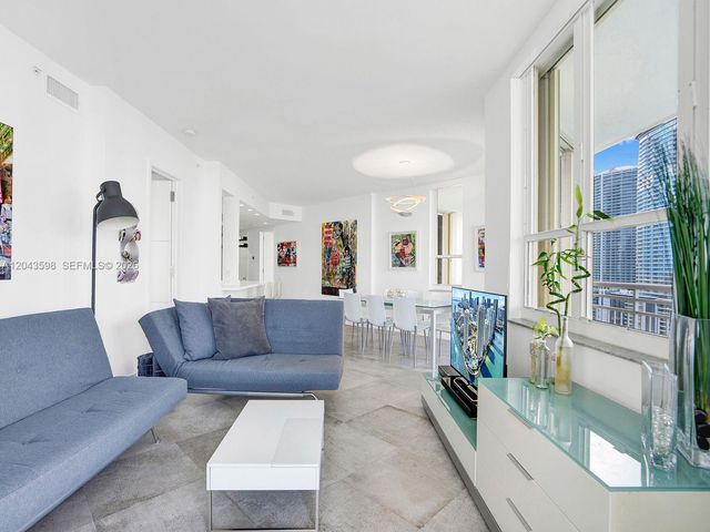 888 Brickell Key Drive 2412, Miami, FL 33131