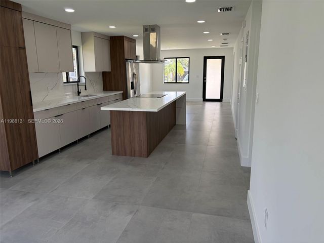 2421 NW 153rd St 0, Miami Gardens, FL 33054